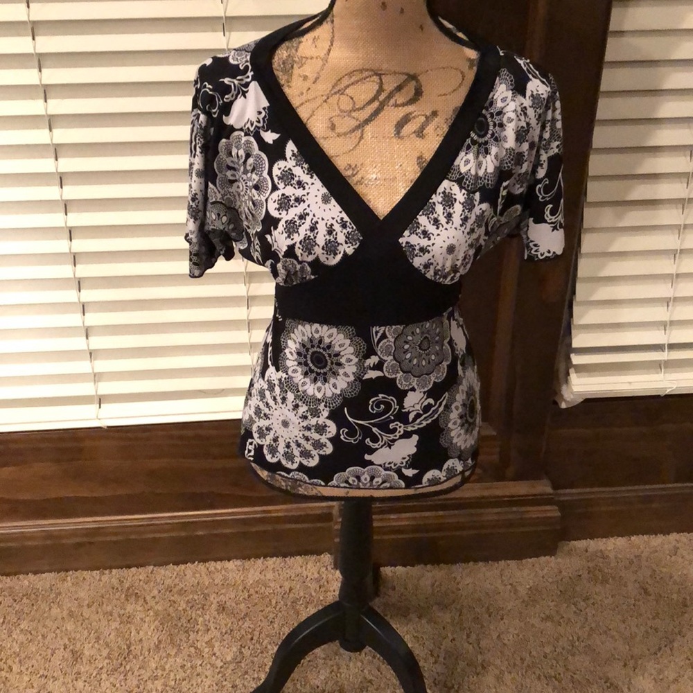 B Works short sleeve Blouse Size Large